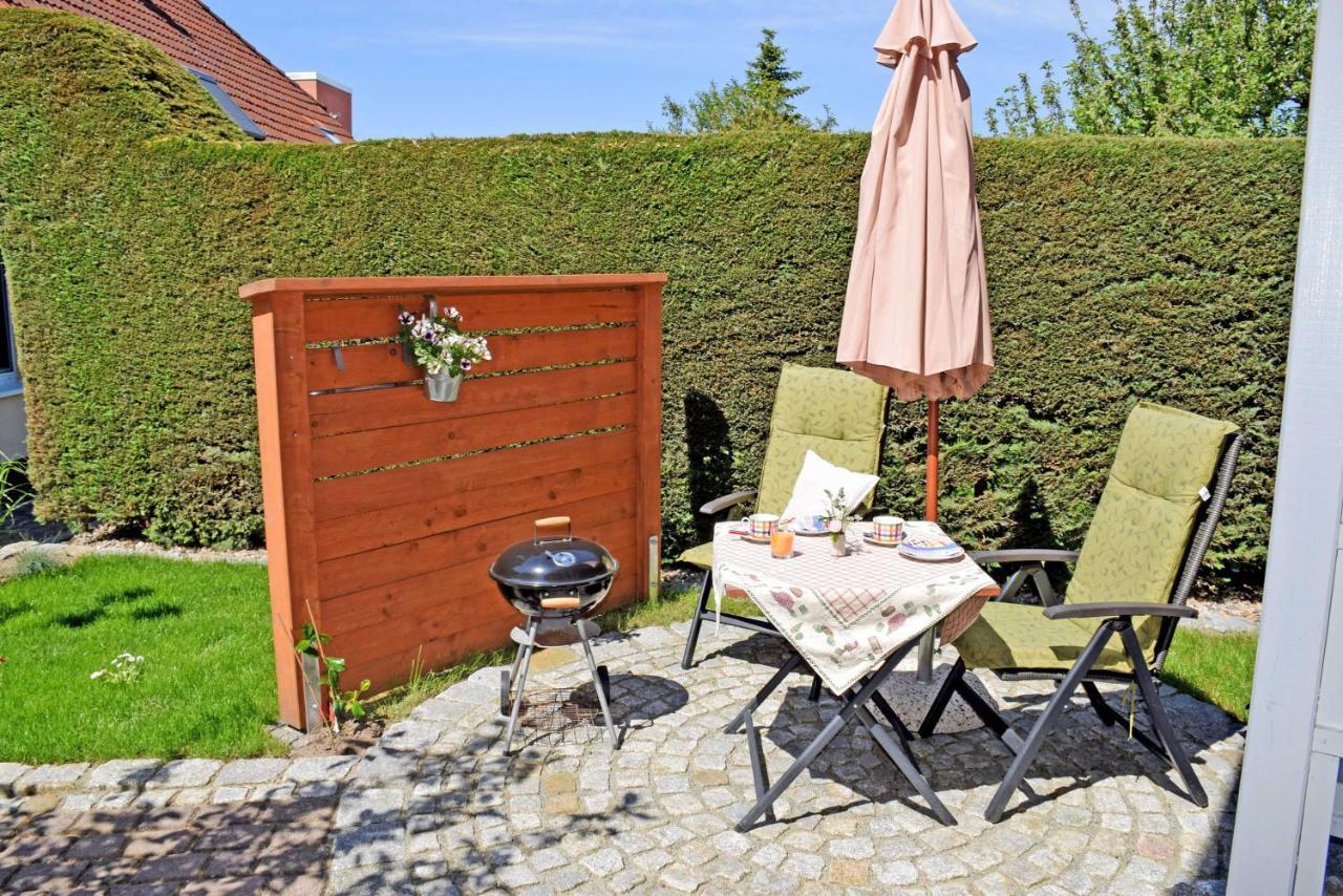Ferienhaus Zum Hafen In Altefaehr Buitenkant foto